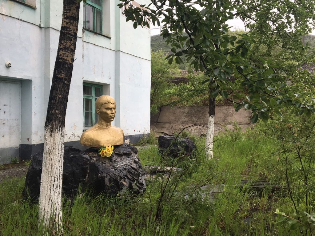 Памятник Матросову