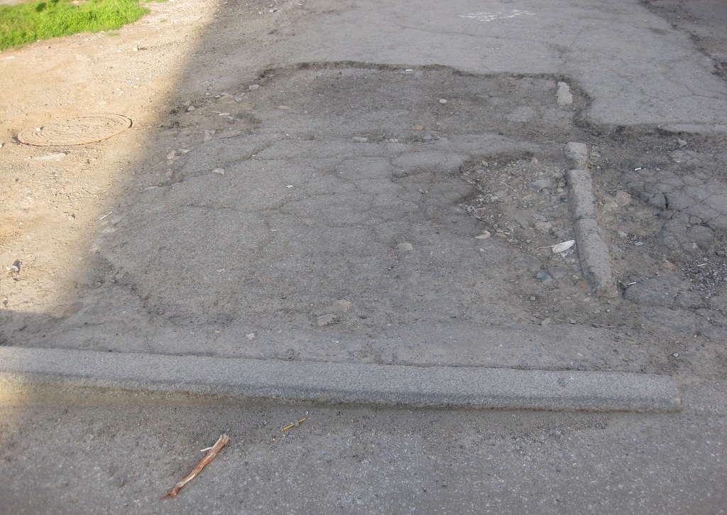 Пешеходная зона на улице Билибина