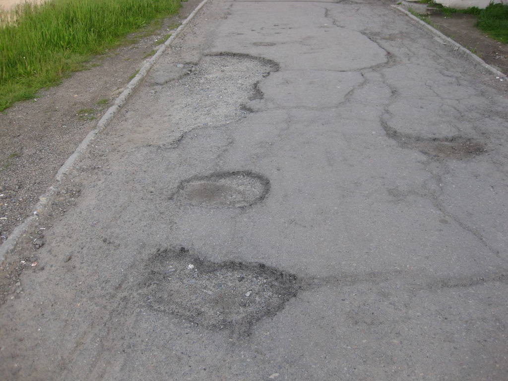 Пешеходная зона на улице Билибина