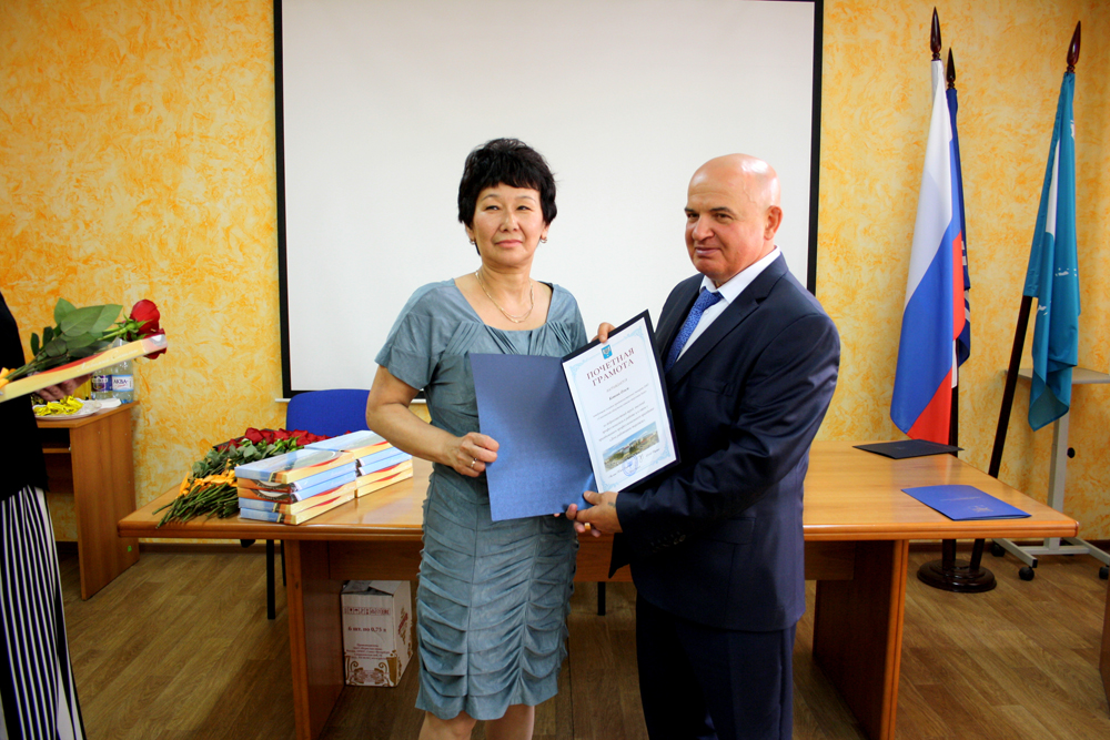Награждение работников торговли Анна Ромахина, ИА SakhalinMedia