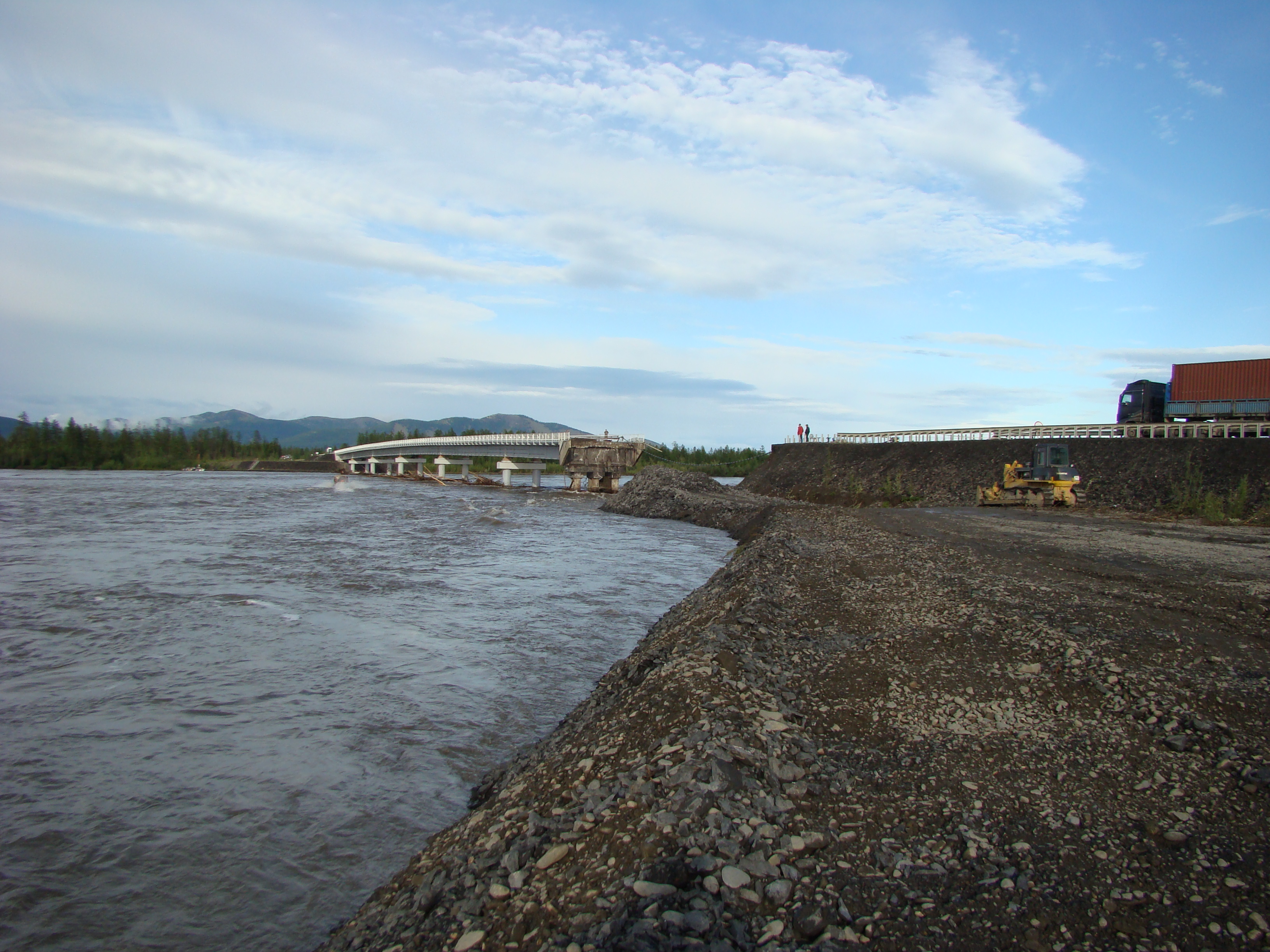 Проезд на колымской трассе восстановят к концу июля в Якутии Минтранс Якутии