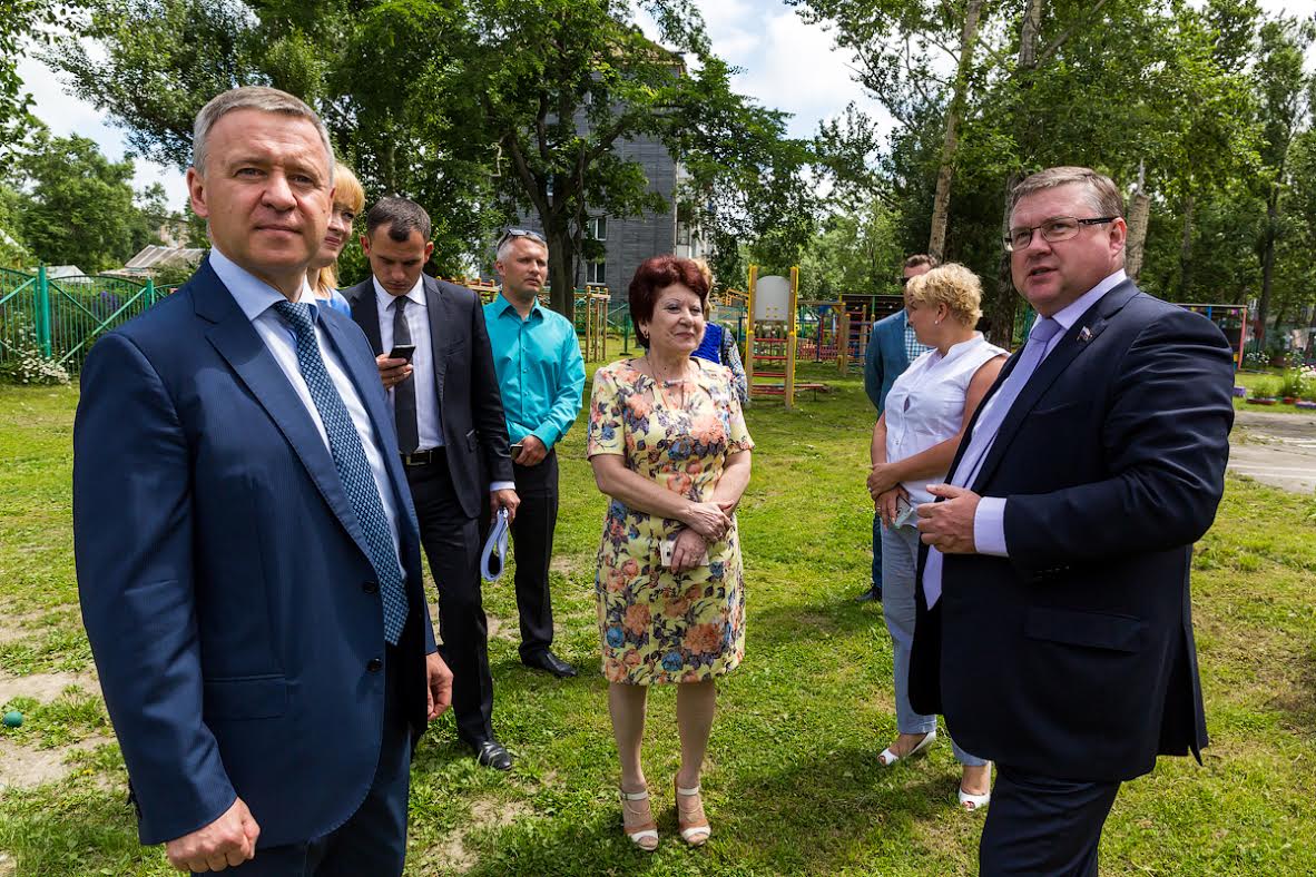 Карлов и Надсадин посетили дошкольное учреждение  Пресс-служба Георгий Карлова