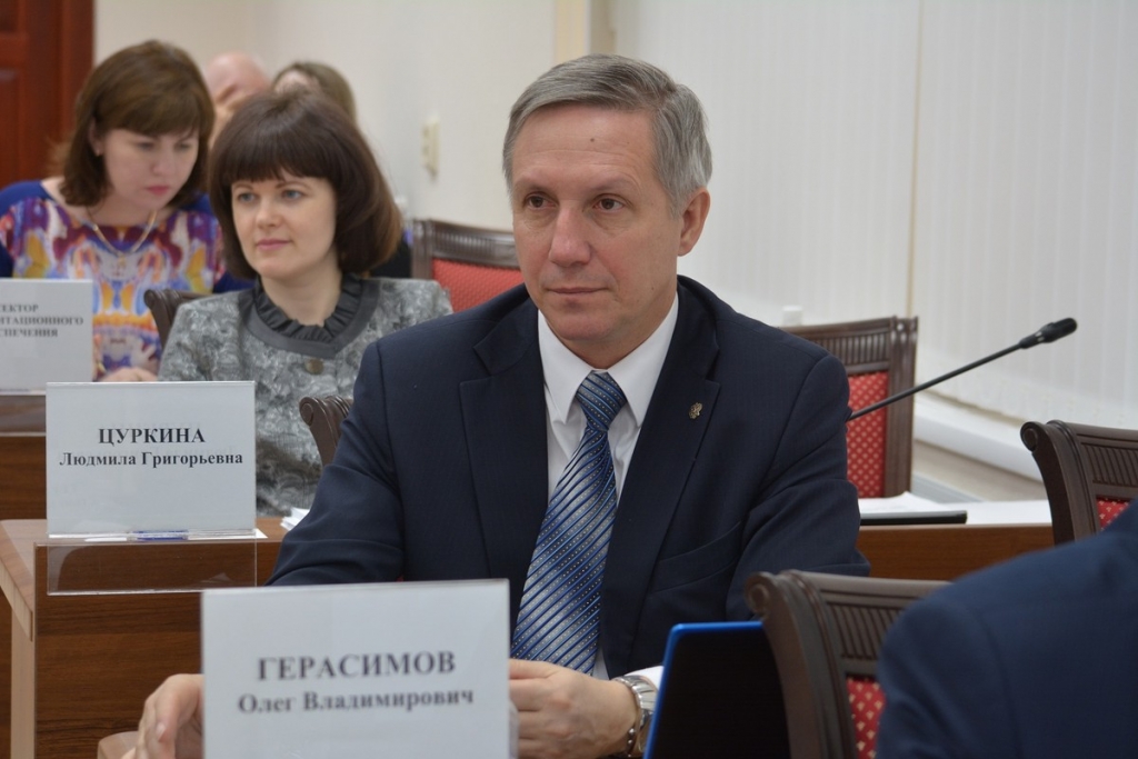 Герасимов: Ни одной жалобы от хабаровских предпринимателей в отличие от комсомольских нет Сайт http://ombudsmanbiz27.ru/