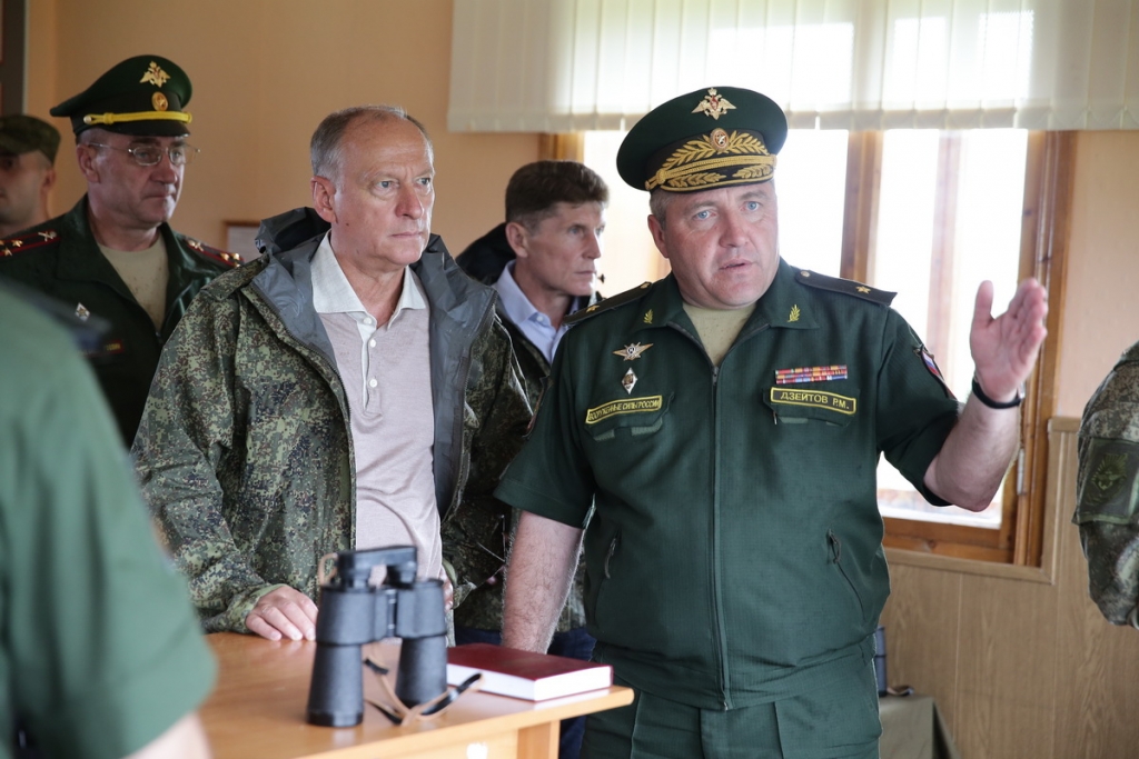 Знакомство с военными объектами Николая Патрушева