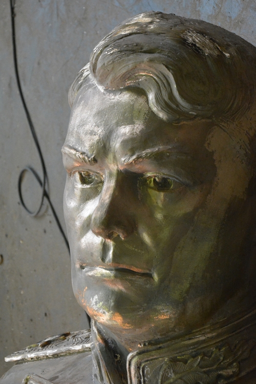 Памятник маршалу Василевскому для Хабаровска скоро покажут родственникам 