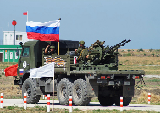 Российские военные победили в международном конкурсе "Чистое небо" в Ейске