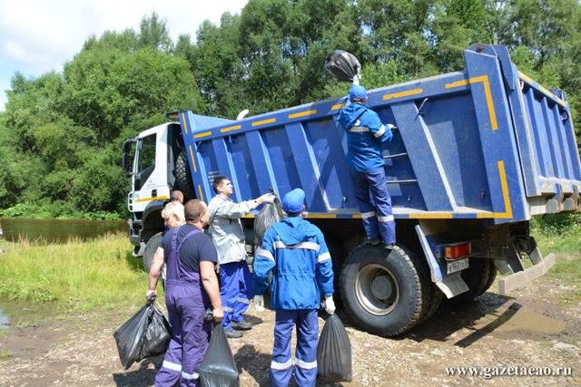 Эко-квест на берегу реки Хинган в ЕАО устроили облученским школьникам нефтетранспортники