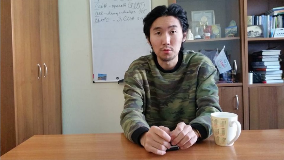 Айаал Адамов Социальные сети 