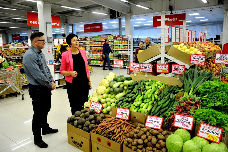 Оксана Бондарь проверила торговые сети Пресс-служба Магаданской областной Думы