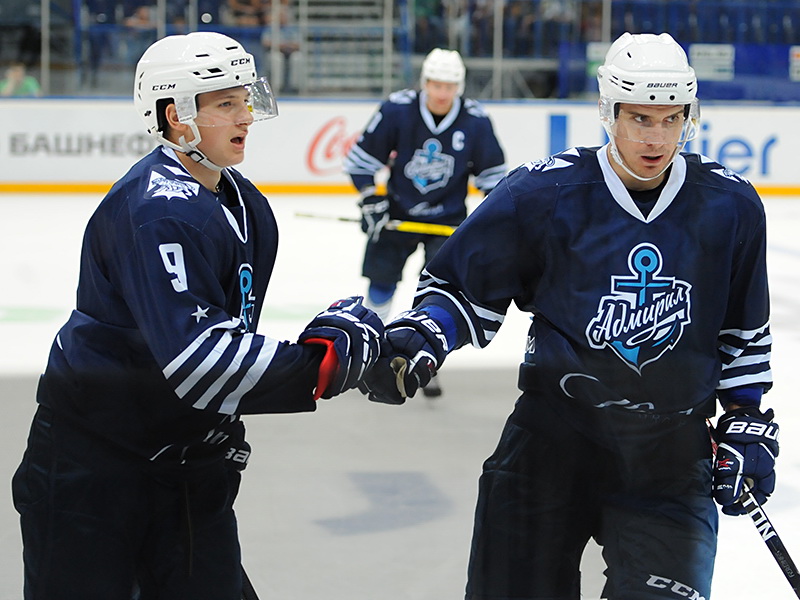 Матч "Адмирал" — "Салават Юлаев"