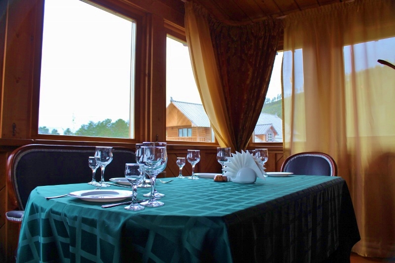 Топ-5 заведений Якутска с верандами, террасами и балконами