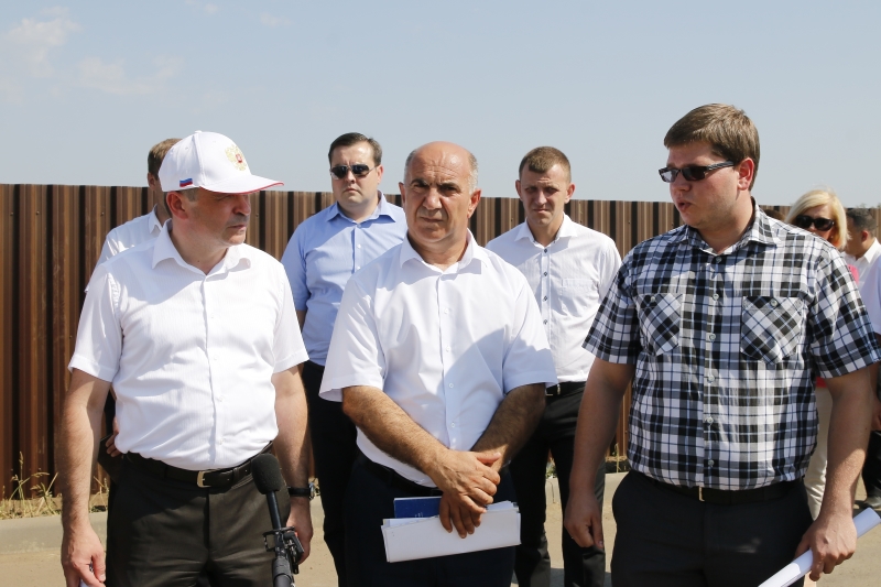 О новом кладбище задумался исполняющий обязанности мэра Краснодара Ярослав Потапов, с официального сайта администрации Краснодара