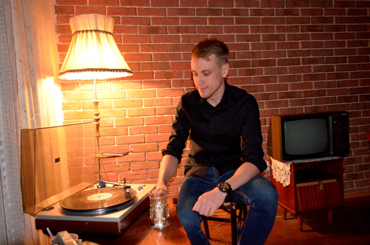 Один из создателей первой в городе еscape-room &quotКомната&quot Виталий Карпяк. Корр. ИА AmurMedia