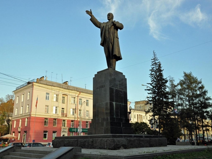 Памятник Ленину Мария Оленникова, ИА IrkutskMedia