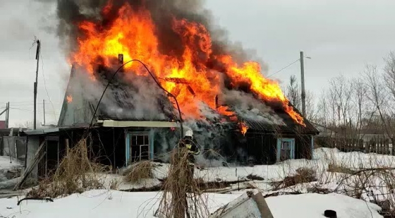 Горящий дом в в Стародубском пресс-служба ОКУ "Управление ППС"