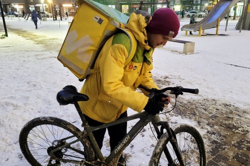 Супермен на велосипеде: курьер из Краснодара рассказал об изнанке своей работы ИА KrasnodarMedia