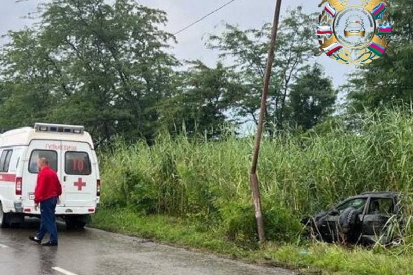 После столкновения авто с опорой ЛЭП На Кубани погиб водитель, трое пассажиров пострадали пресс-служба Госавтоинспекции Кубани