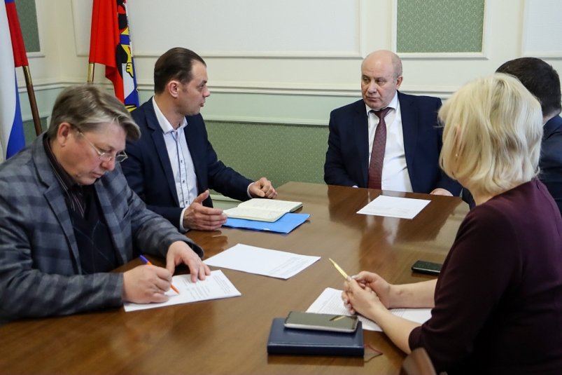 Сергей Кравчук провёл рабочее совещание Пресс-служба администрации Хабаровска