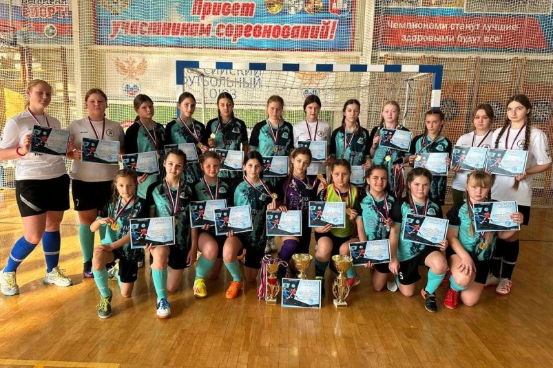 Две женские команды из Шкотово победили в краевом этапе "Мини-футбол в школу" Администрация Шкотовского муниципального округа