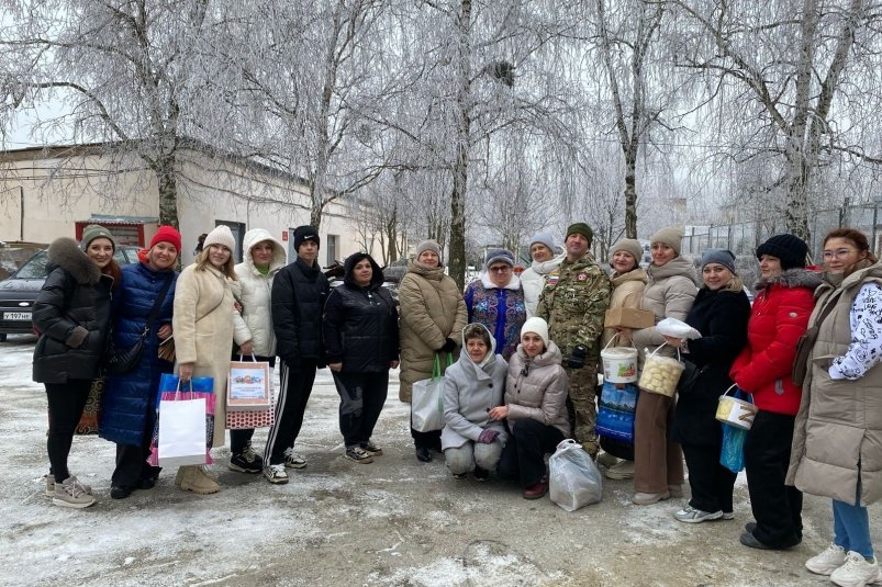 Более 7 кг пирожков испекли для проходящих лечение бойцов СВО волонтёры из Ставрополя Из личного архива Натальи Якименко