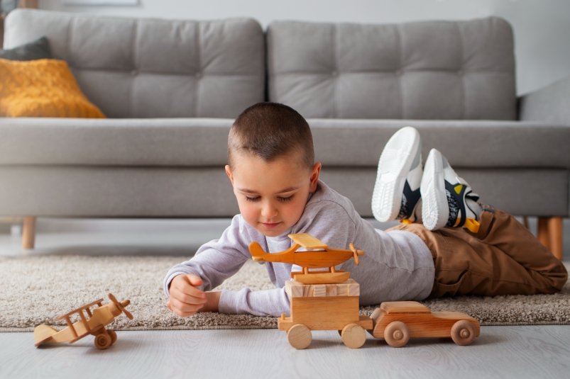 Госдума предлагает избавить детсады от игрушек "с иностранным посылом" freepik.com