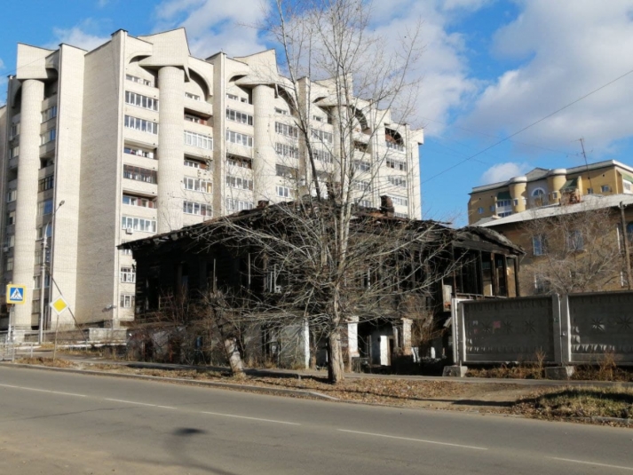 Сгоревшее здание Абрамченко Анета