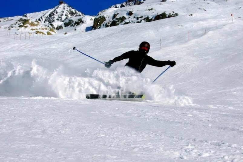 На горнолыжных курортах Сочи закрыли несколько трасс freepik.com