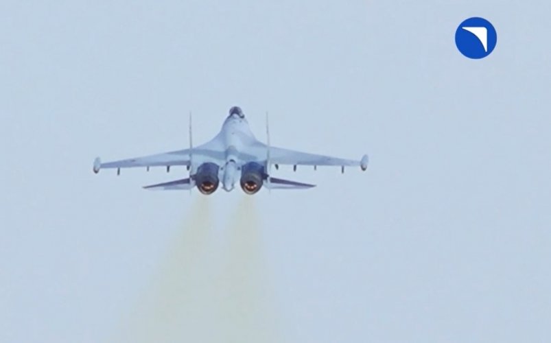 ОАК передала Минобороны России партию новых истребителей Су-35С Скриншот с видео