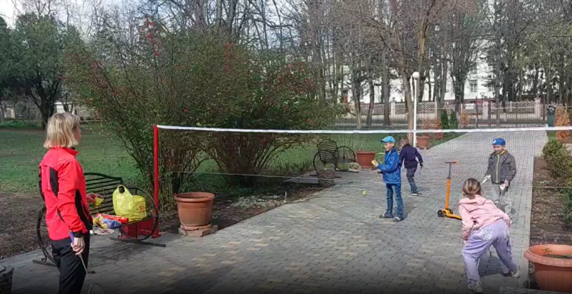 Спортсменка из Ессентуков провела тренировку для детей из Белгородской области Скриншот видео