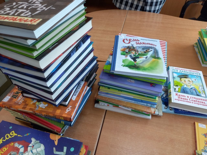 Книги для будущей модельной библиотеки доставлены на Камчатку Официальный сайт Камчатского края