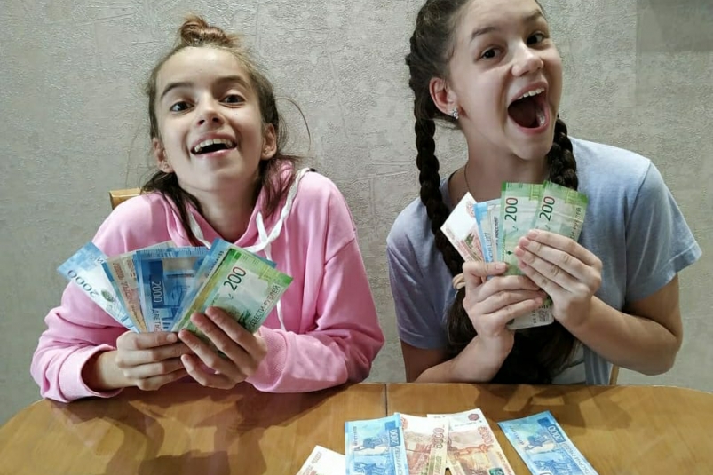 Дети, деньги, рубли, выплаты ИА ЕАОMedia