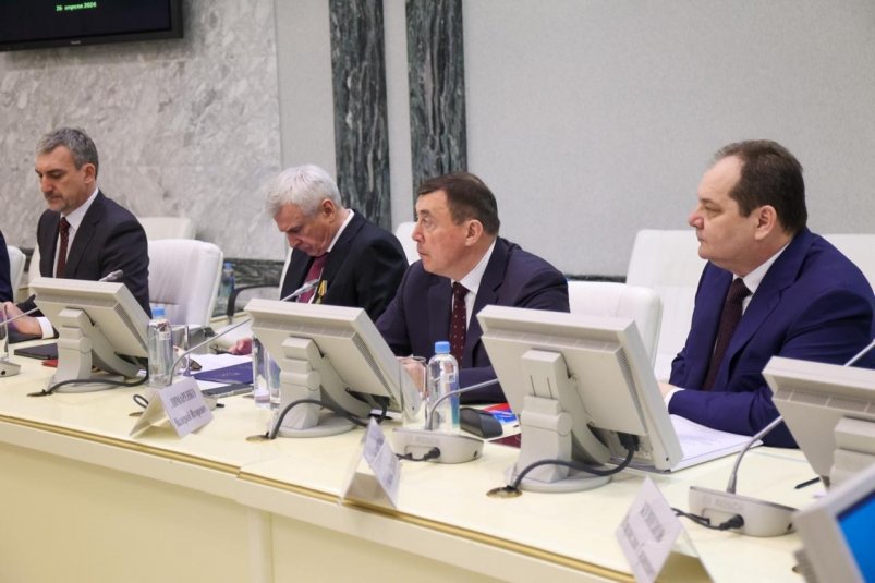 Заседание совета ДФО пресс-служба правительства Сахалинской области