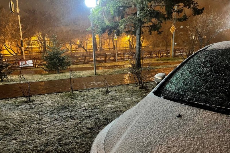 Снегопад в Иркутске 30 апреля Юлия Ушакова, ИА IrkutskMedia