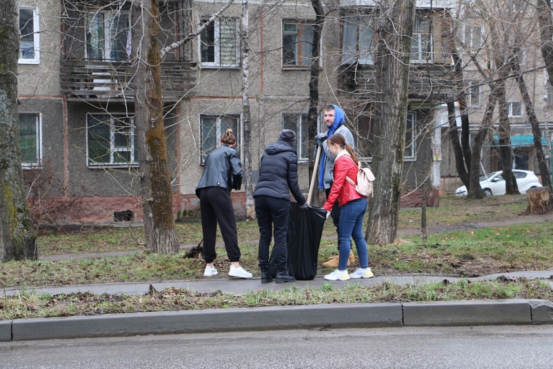 В Хабаровске продолжается двухмесячник по санитарной уборке города Пресс-служба администрации Хабаровска