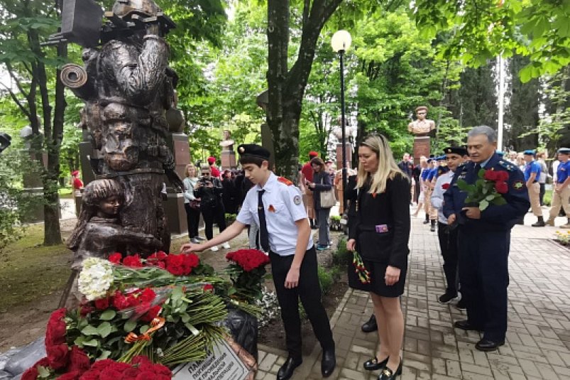 Памятник погибшим воинам СВО открыли в Сочи Пресс-служба администрации Сочи
