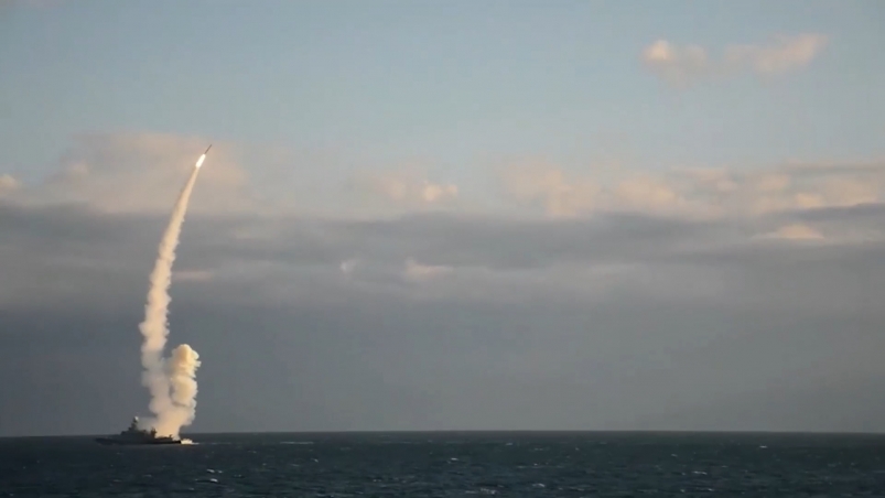Запуск крылатой ракеты с корабля Скриншот видео Минобороны РФ