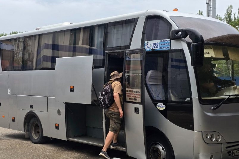 Новый автобус начал курсировать между Симферополем и Каховкой Правительство Крыма