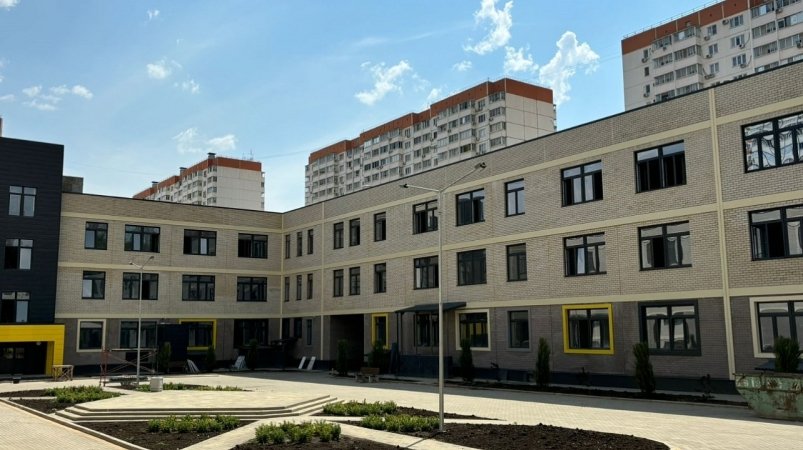 Новую школу ввели в строй в густонаселенном районе Краснодара Пресс-служба администрации Краснодара