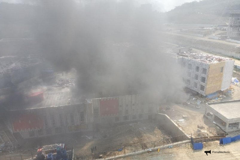 Школа горит на Патрокле ИА PrimaMedia