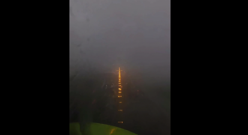 Скриншот видео посадки самолета тг-канал (18+) пилота