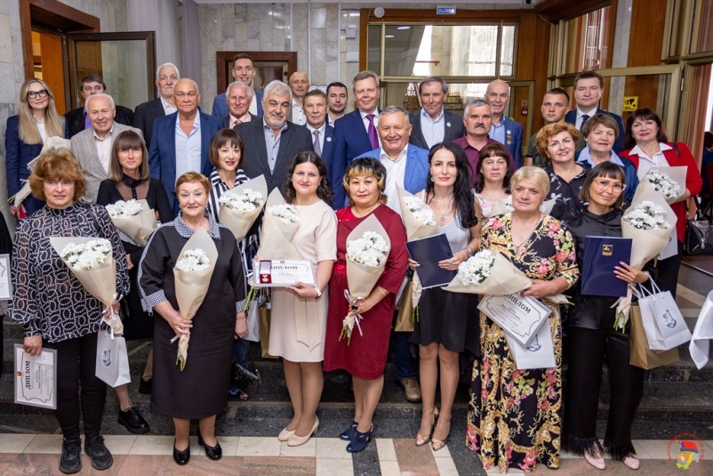 Я желаю всем нам хранить тот дух дружбы и юмора, единства и мужества, которые воспитывает Север – Юрий Гришан Антон Панов