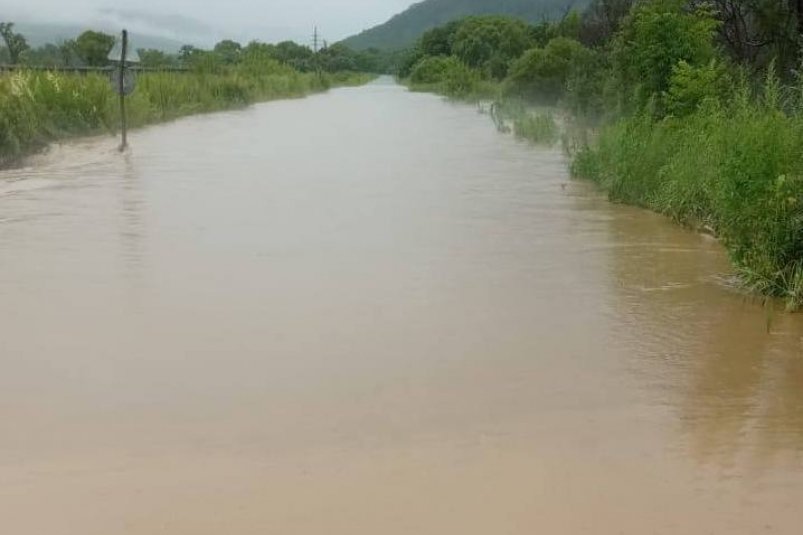 Вода на дороге Полиция Приморья