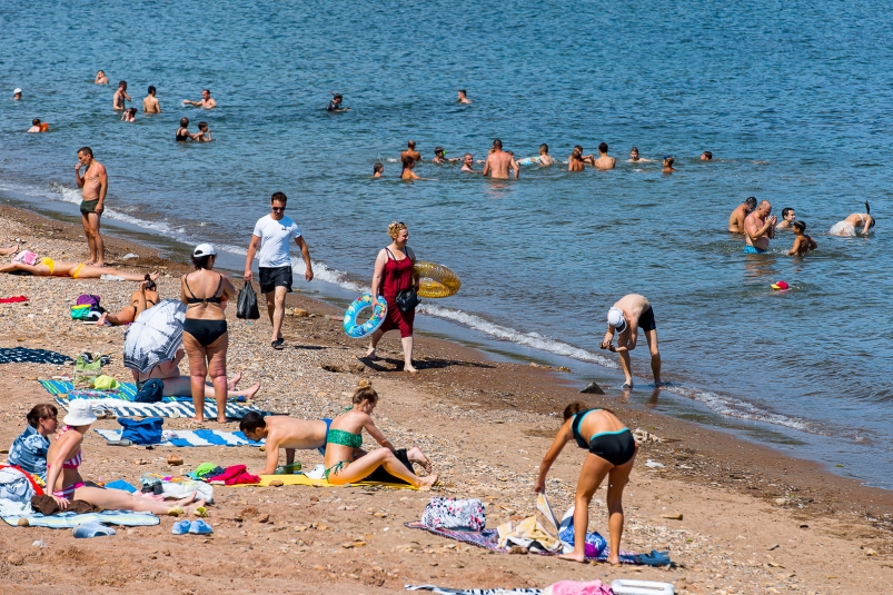 Сколько продлится бархатный сезон в 2024 году на Черном море Краснодарского края Илья Аверьянов, ИА PrimaMedia