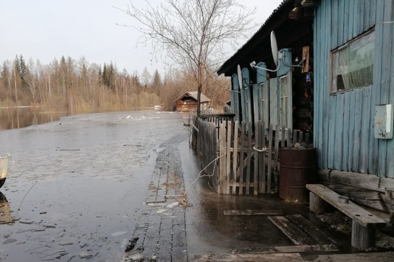 Жителям Катангского района, пострадавшим от весеннего паводка, направили материальную помощь Правительство Иркутской области