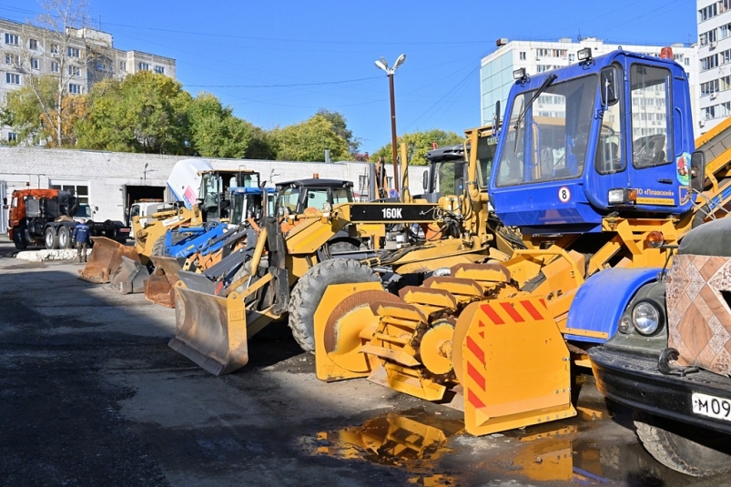 Хабаровские предприятия благоустройства продолжают подготовку к зиме Пресс-служба администрации Хабаровска