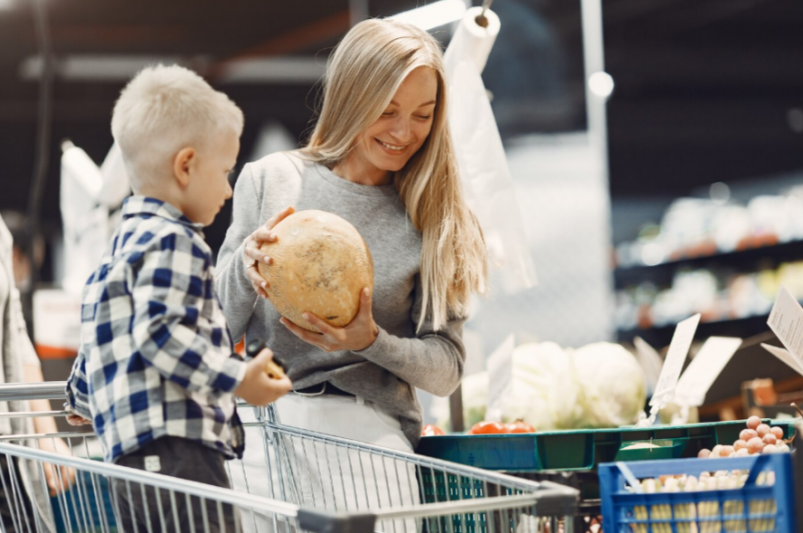 Дешево и полезно: эти 10 продуктов сэкономят ваши деньги на весь месяц freepik (ИИ)