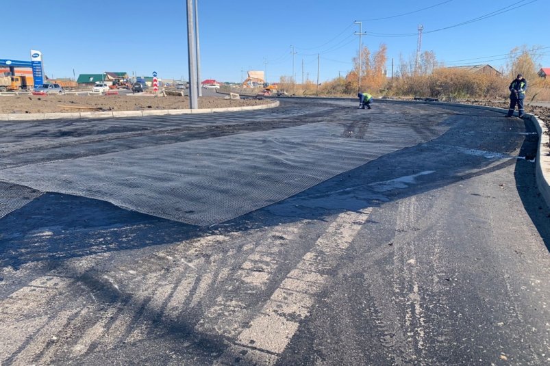 В Якутске ремонтируют подъездные пути к спортивным объектам в Гагаринском округе мэрия Якутска