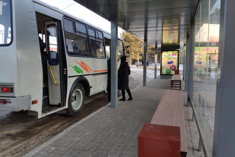 Автобус, остановка, улица, городской транспорт Елена Гиневская, ИА EAOMedia