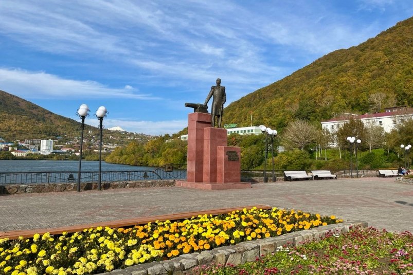 Центр Петропавловска-Камчатского, памятник Василию Завойко ИА KamchatkaMedia