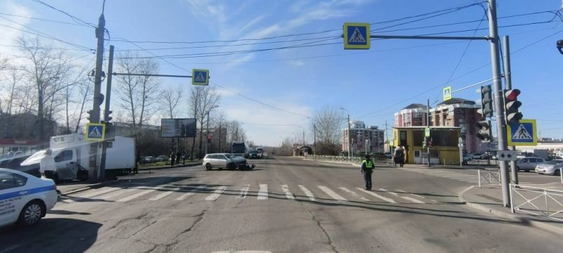 В Иркутске в ДТП столкнулись четыре автомобиля  ГУ МВД России по Иркутской области